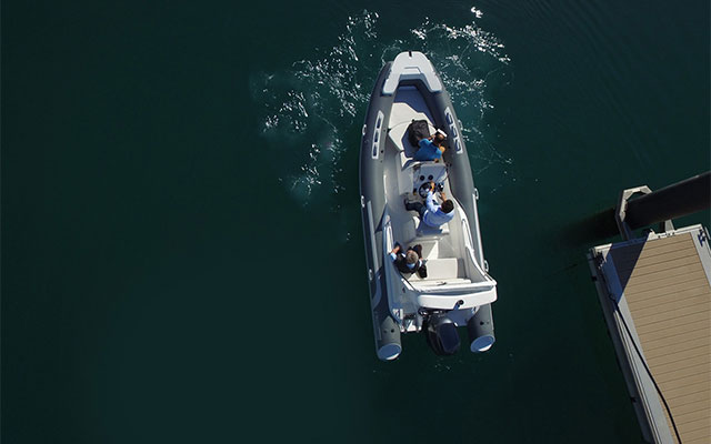 19英尺 5.8米 豪华玻璃钢橡皮艇